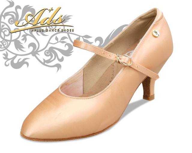 Танцевальная обувь компании Aplus Dance Shoes